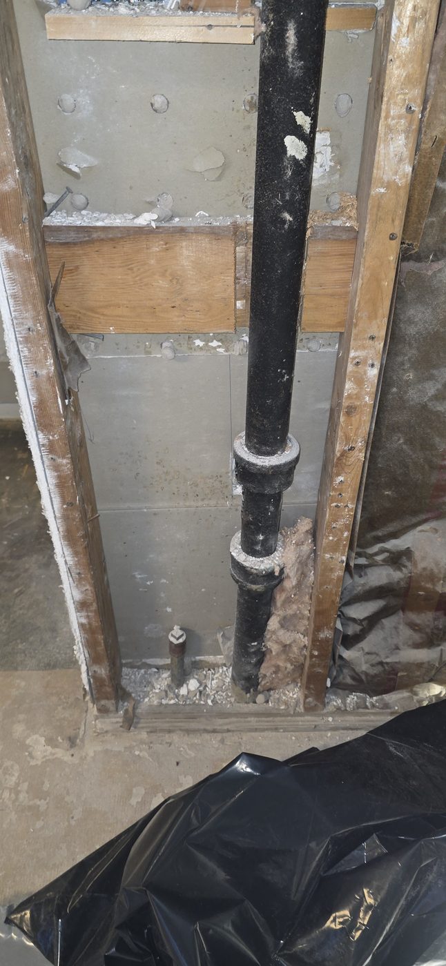 Unidentified pipe at floor